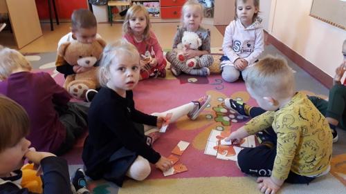 DZIEŃ PLUSZOWEGO MISIA W GRUPIE PSZCZÓŁKI